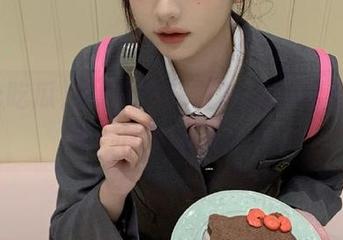 点开链接，17c吃瓜带你进入奇妙的吃瓜时空！