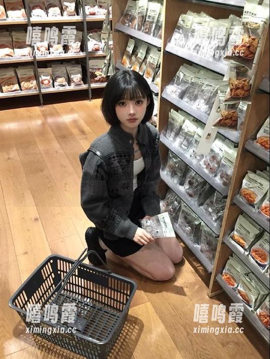 17吃瓜中心 17吃瓜中心,网站如潮水般包围,你够在线么?