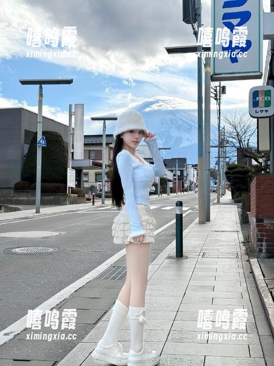17吃瓜网 你是来17吃瓜网登录的,还是想悄悄加个戏?进来听听那些闻所未闻的瓜!
