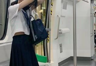 在网页上游荡，51吃瓜带我开启无限吃瓜之旅！