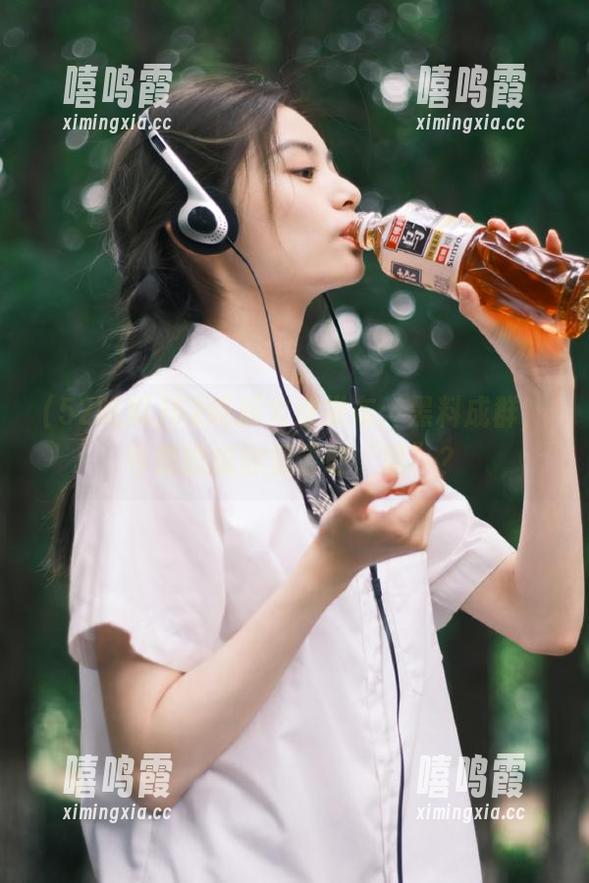 52吃瓜 52吃瓜火速发布:黑料成群,今晚的瓜你是否敢“嗑”?