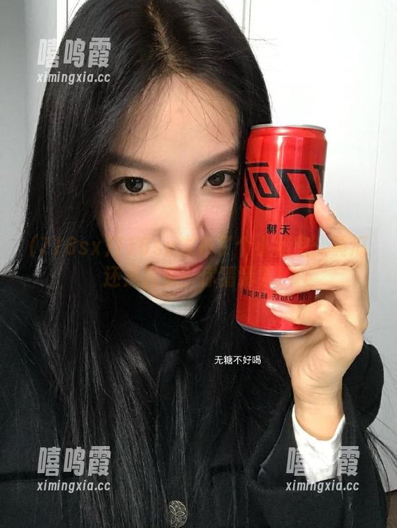 718sx 718sx发布了个小秘密:黄瓜还是西瓜?你猜猜看!