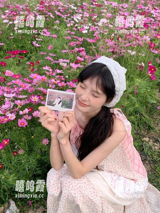 91i吃瓜 当你登录91i吃瓜,恭喜你成为“吃瓜群众”俱乐部的一员!