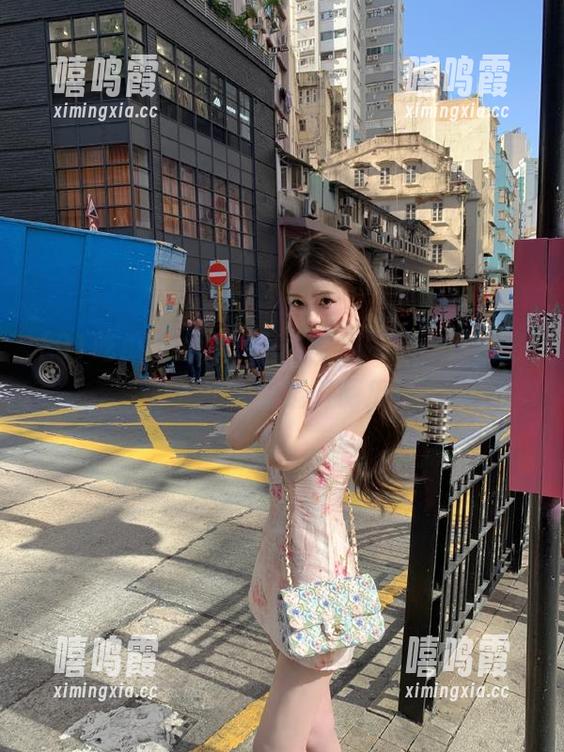 91吃瓜中心 下载91吃瓜中心,走过路过,不要错过奇葩瓜!