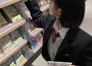 cg51最新趣闻：吃瓜不分年龄，看谁更“嫩”！