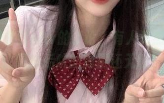 看到hlw的评论，有人竟然说这瓜比隔壁后院的狗屎还无聊！