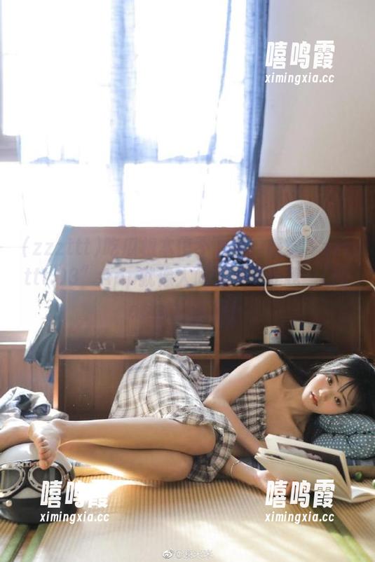 吃瓜根本停不下来！感觉“zzzttt.03”App就像人间仙境，让我一口gasette不停！