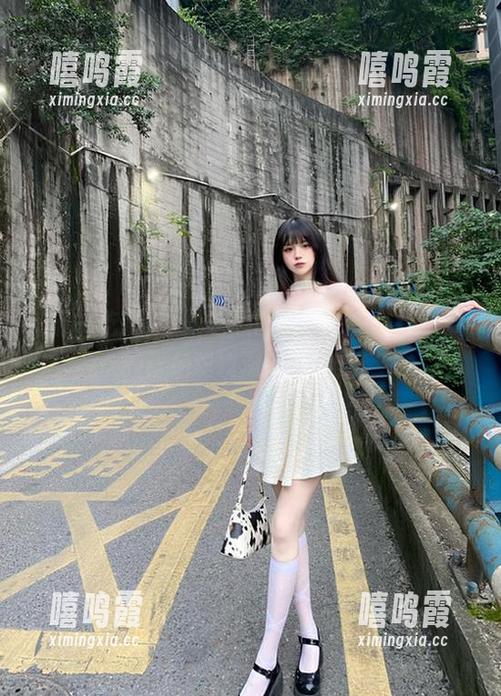五一吃瓜 五一吃瓜官网,快来链接,瓜的背后嗅嗅深藏的八卦!