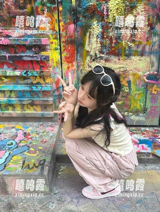 免费吃瓜网 寻找“免费吃瓜网”的地址,让我决定是不是要开启炫酷吃瓜模式!