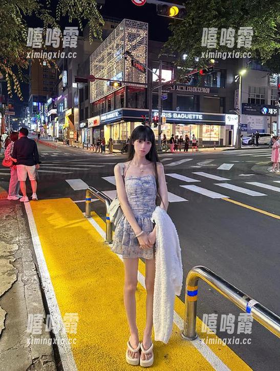 全网吃瓜 常驻全网吃瓜,感觉自己的人生找不到永久性的快乐了...