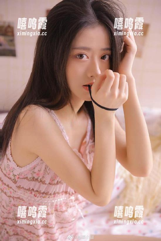 吃瓜网 娜娜直达欲望边缘,吃瓜网带你打开她的秘密大门!