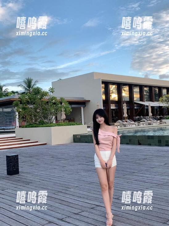 吃瓜网苹果版今日推荐：热门大瓜一个接一个，真是爽！