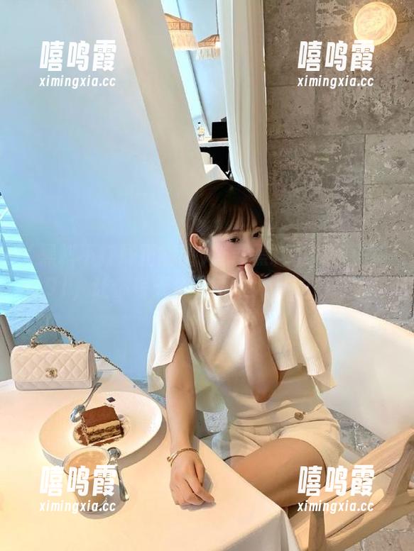 登录黑料不打烊正能量91，让你每天都止不住八卦的好奇心！