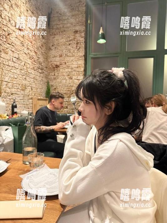 黑料正能量 更新猛料!万篇长征黑料正能量2025:阳光下的泥泞,真的好吸引。