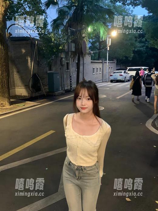在线黑瓜吃料，你看那是谁又被曝光了！果真没什么好事！