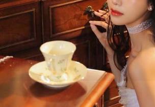 谁说下载黑社料app只为瓜？分享你的闲聊，让小鸡快快进窝！
